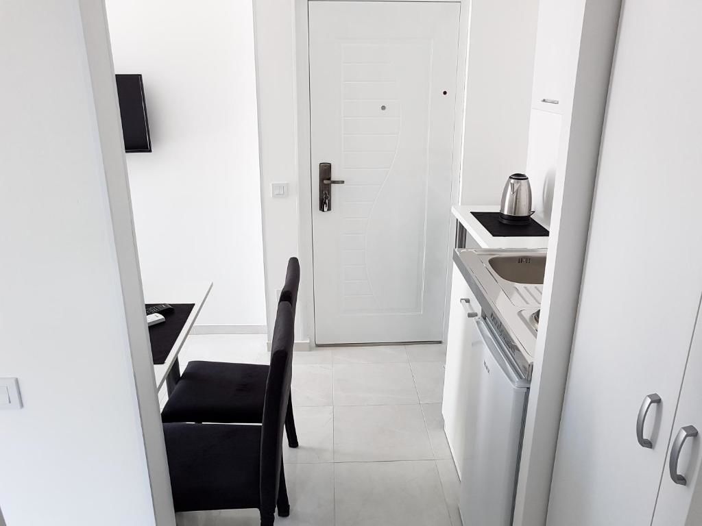 Апартаменты Apartments Monako Игало