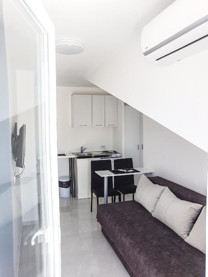 Апартаменты Apartments Monako Игало